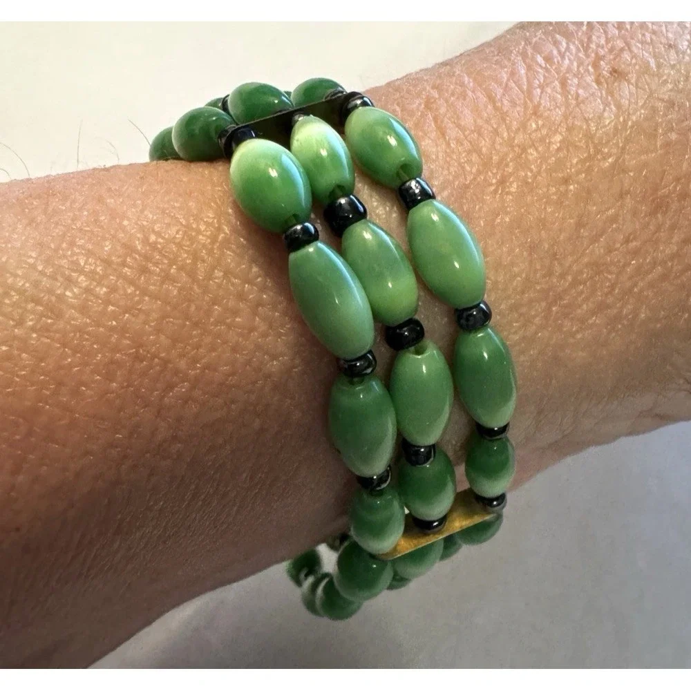 Vintage Green Cats Eye Bead 3‎ Row Memory Wire Coil Bracelet Adjustable